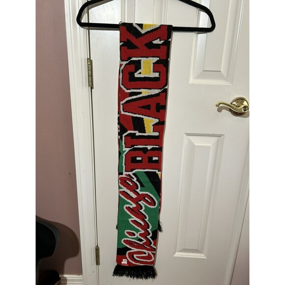 Reebok Chicago Blackhawks Scarf Face Off Collection 2013 NHL Hockey - Picture 2 of 4